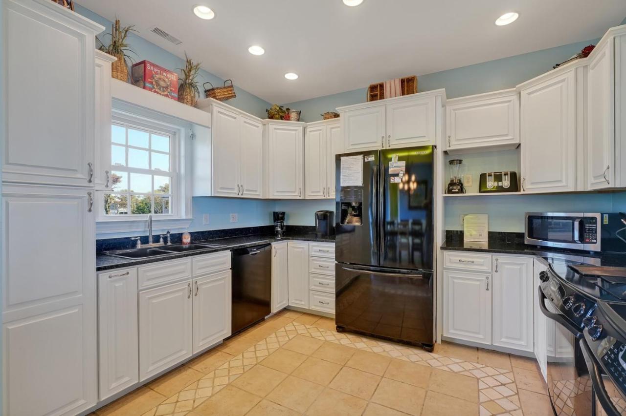Villa Luck & Laughter Oak Island Exterior foto